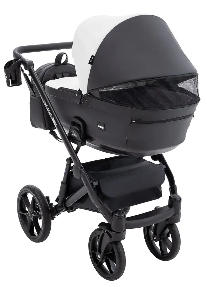 Коляска 2 в 1 Bair Kiwi Plus ECO BKP-51/15 белый/черный